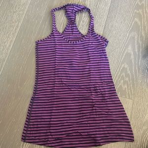 Lululemon tank size 6 navy and purple stripe